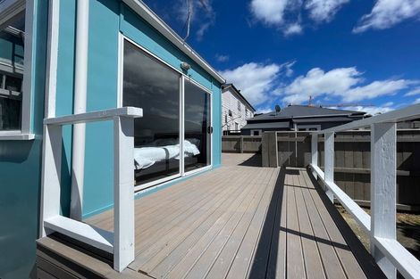 Photo of property in 2 Nikau Street, Newtown, Wellington, 6021