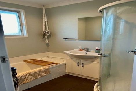 Photo of property in 31 Anakiwa Street, Kelvin Grove, Palmerston North, 4414