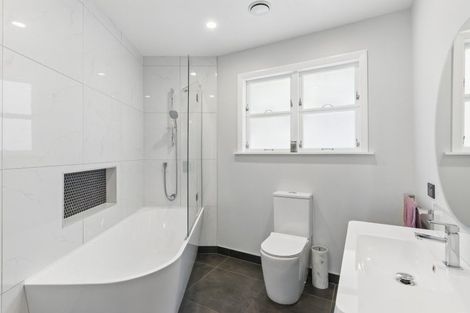 Photo of property in 2 Weld Street, Levin, 5510