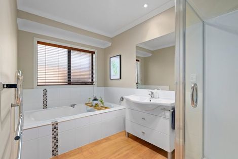 Photo of property in 5 Glenroy Place, Cambridge, 3434