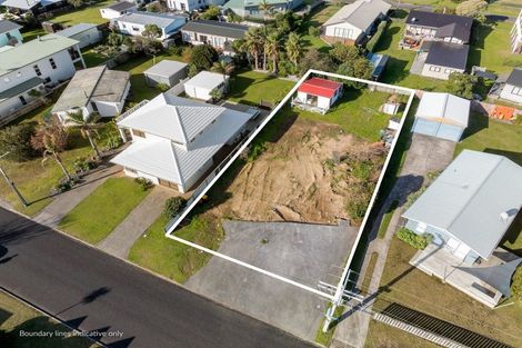 Photo of property in 210 Hauturu Street, Whangamata, 3620