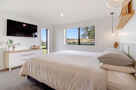 Photo of property in 44 Tirimoana Place, Otamatea, Whanganui, 4501