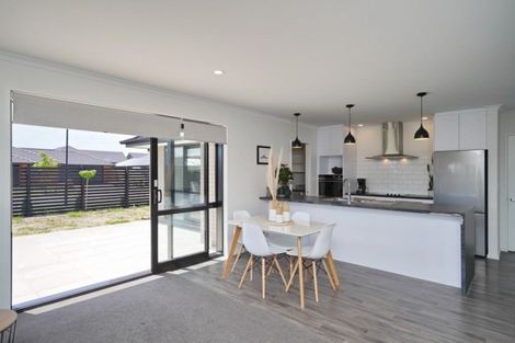 Photo of property in 34 Katrine Drive, Marshland, Christchurch, 8083