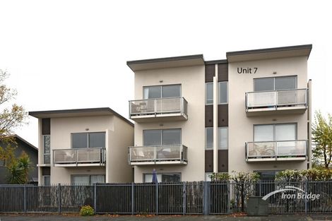 Photo of property in 7/318 Barbadoes Street, Christchurch Central, Christchurch, 8011