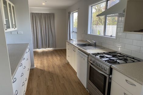 Photo of property in 35a Kuaka Crescent, Bromley, Christchurch, 8062