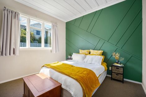 Photo of property in 2 Hawea Street, Ravensbourne, Dunedin, 9022