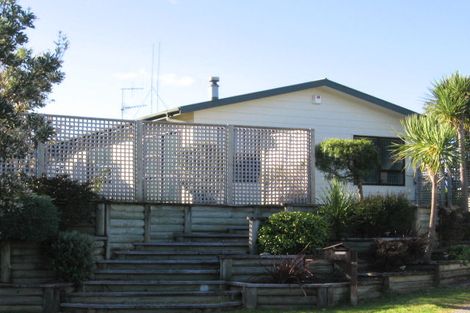 Photo of property in 23 Pine Ridge Terrace, Waikanae Beach, Waikanae, 5036