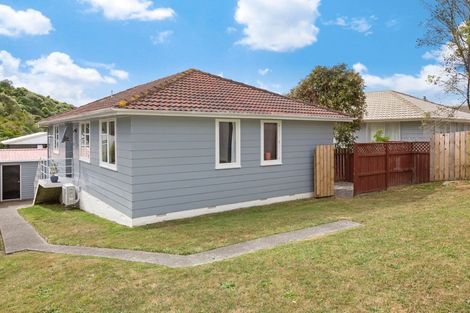 Photo of property in 91 Rangituhi Crescent, Takapuwahia, Porirua, 5022
