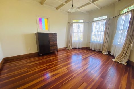 Photo of property in 32 Kitchener Road, Waiuku, 2123