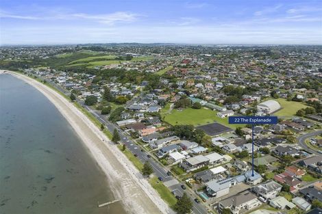 Photo of property in 22 The Esplanade, Eastern Beach, Auckland, 2012