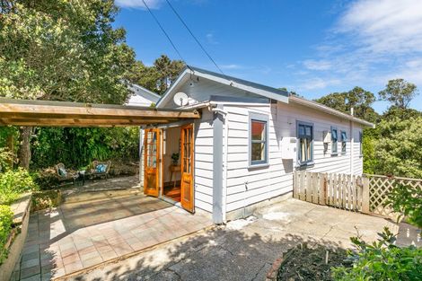 Photo of property in 36 Volga Street, Island Bay, Wellington, 6023