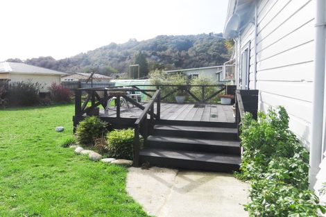 Photo of property in 51 Dick Street, Reefton, 7830