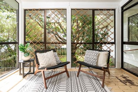 Photo of property in 56 Hazlewood Avenue, Karori, Wellington, 6012