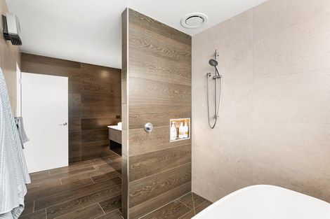 Photo of property in 1/39 Webb Street, St Albans, Christchurch, 8014