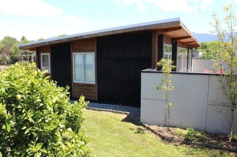 Photo of property in 12 Arapeta Place, Takaka, 7110