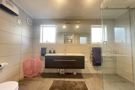 Photo of property in 18 Maugham Drive, Bucklands Beach, Auckland, 2014