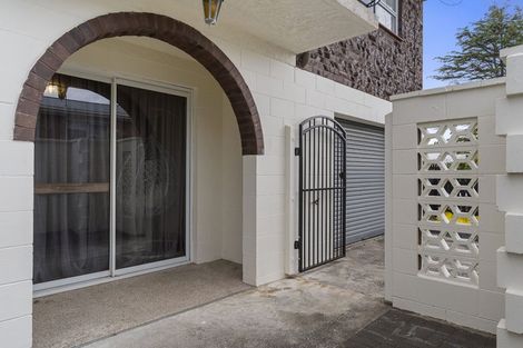 Photo of property in 1/11 Wairiki Road, Mount Eden, Auckland, 1024