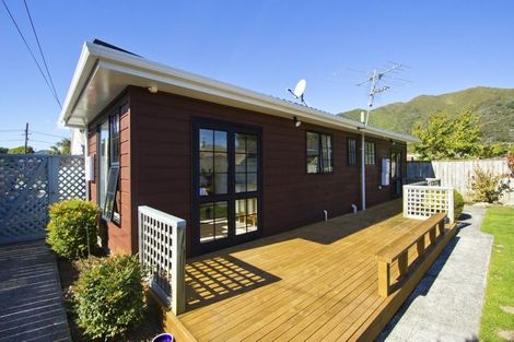 Photo of property in 36a Guthrie Street, Waterloo, Lower Hutt, 5011