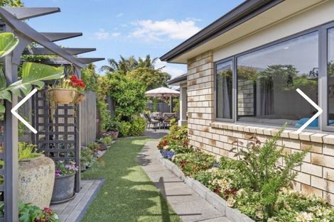 Photo of property in 14 Putaka Place, Papamoa Beach, Papamoa, 3118