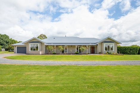 Photo of property in 15 Twin Oaks Drive, Tamahere, Hamilton, 3283