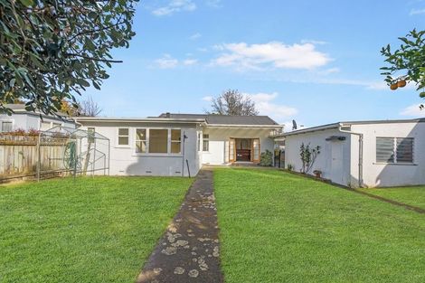 Photo of property in 5 Sydney Street, Palmerston North, 4414