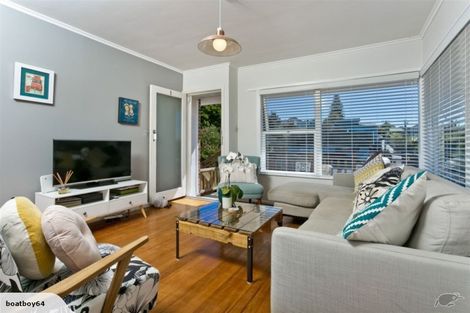 Photo of property in 1/16a Belmont Terrace, Milford, Auckland, 0620