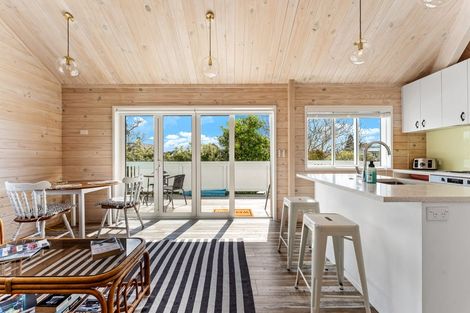 Photo of property in 105 Ladies Mile, Manly, Whangaparaoa, 0930