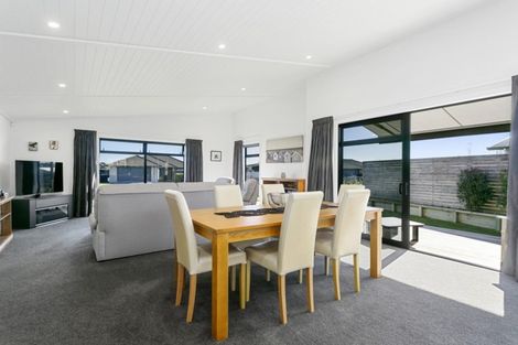 Photo of property in 10 Windsor Street, Richmond Heights, Taupo, 3330