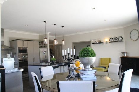 Photo of property in 5 Inverness Drive, Pyes Pa, Tauranga, 3112