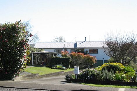 Photo of property in 10 Saint Marys Road, Waipukurau, 4200