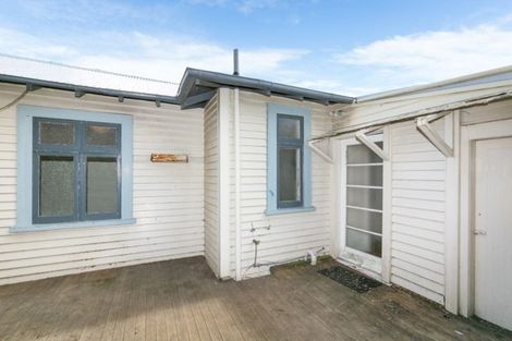 Photo of property in 19 Chatham Street, Berhampore, Wellington, 6023