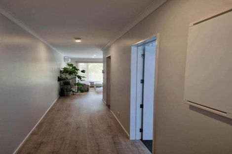 Photo of property in 3/71 Hobsonville Road, Hobsonville, Auckland, 0616
