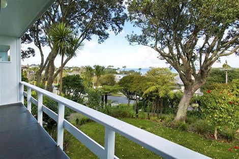 Photo of property in 1/8 Rewi Street, Torbay, Auckland, 0630