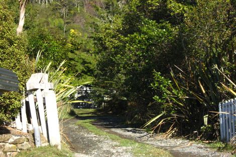 Photo of property in 4 Thornicroft Road, Waitati, 9085
