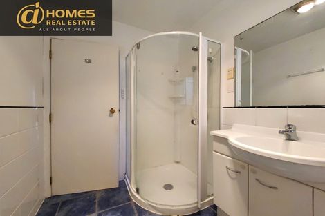 Photo of property in 4 Lynngate Place, Hillcrest, Auckland, 0627