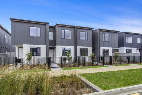 Photo of property in 16 Park Green Avenue, Rosehill, Papakura, 2113