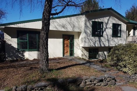 Photo of property in 20 Arawata Terrace, Fernhill, Queenstown, 9300