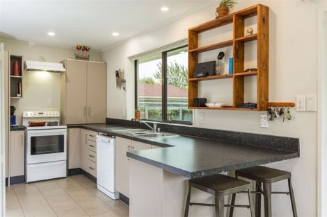 Photo of property in 37 Flower Street, Bryndwr, Christchurch, 8053