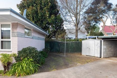 Photo of property in 2/42 Aylmer Street, Somerfield, Christchurch, 8024
