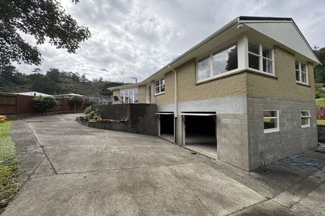 Photo of property in 56 Kamahi Street, Stokes Valley, Lower Hutt, 5019