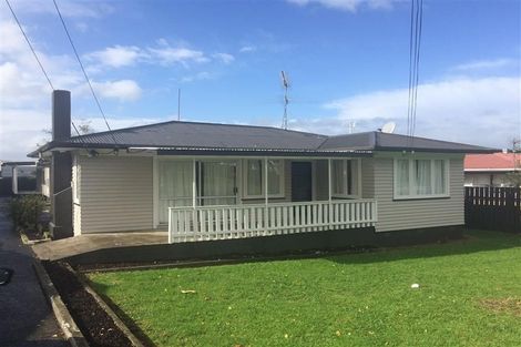 Photo of property in 2 Fields Road, Manurewa, Auckland, 2102