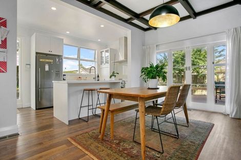 Photo of property in 85 Williams Street, Cambridge, 3434