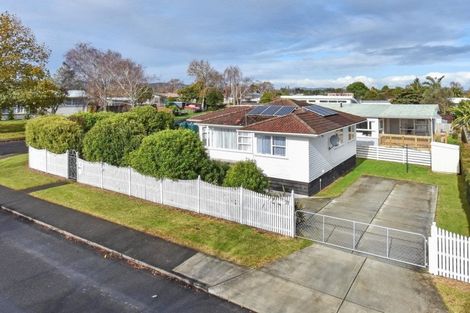Photo of property in 38 Jupiter Street, Rosehill, Papakura, 2113