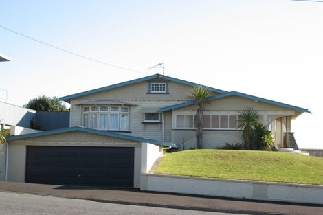 Photo of property in 4 Beach Street, Fitzroy, New Plymouth, 4312