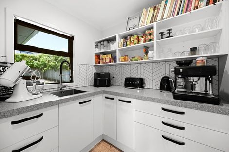 Photo of property in 16 Alanbrooke Place, Beerescourt, Hamilton, 3200