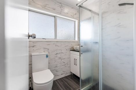 Photo of property in 1/100 Titirangi Road, New Lynn, Auckland, 0600