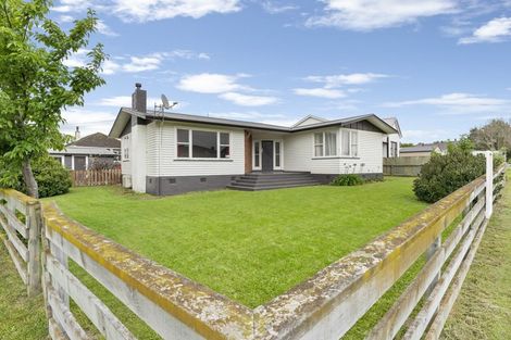 Photo of property in 15 Fox Street, Woodville, 4920