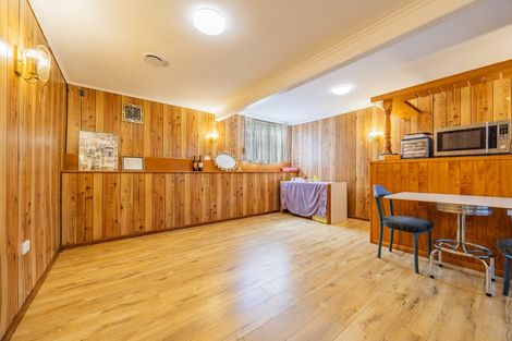 Photo of property in 21 View Road, Glenfield, Auckland, 0627