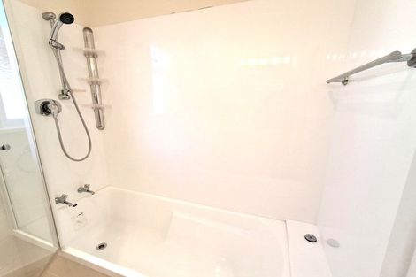 Photo of property in 7 Collier Avenue, Karori, Wellington, 6012