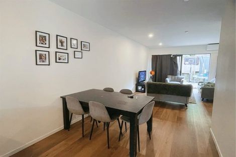 Photo of property in 8 Korokio Lane, Henderson, Auckland, 0612